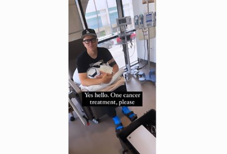 У вокалиста Blink-182 диагностировали рак