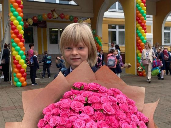 "Как вырос!": народ ахнул при виде вымахавшего сына Рудковской