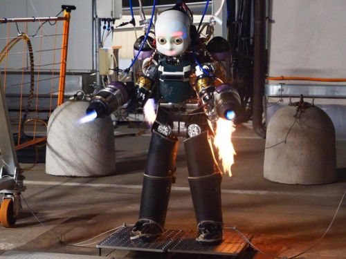 Итальянские исследователи создали гуманоидного робота, который однажды сможет взлететь, как Железный человек