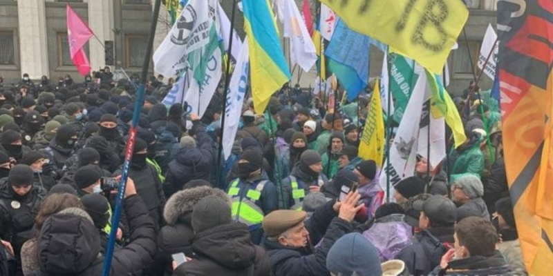 Протесты ФОПов в центре Киева закончились: МВД сообщает о пострадавшей и задержанных