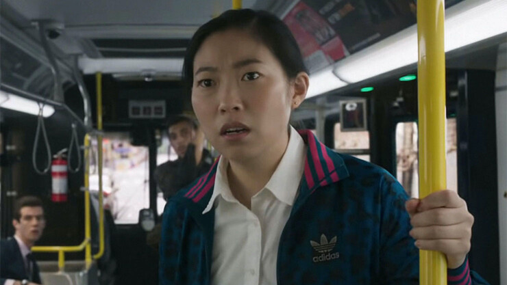 Звезда «Шан-Чи» сыграет в комедии, от которой отказался даже Netflix
