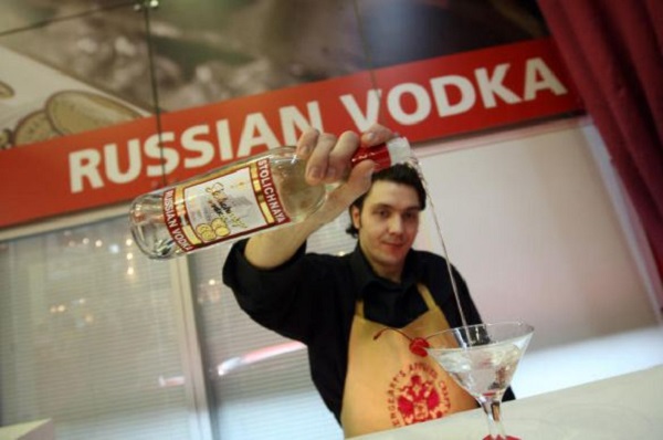 Любовь к алкогольным напиткам грозит развитием рака кожи, предупреждают врачи