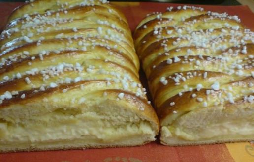 Сдобная плетёная лимонная булка