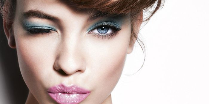 Делаем правильный макияж для голубых глаз