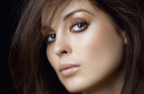 Оранжевые тени для голубых глаз