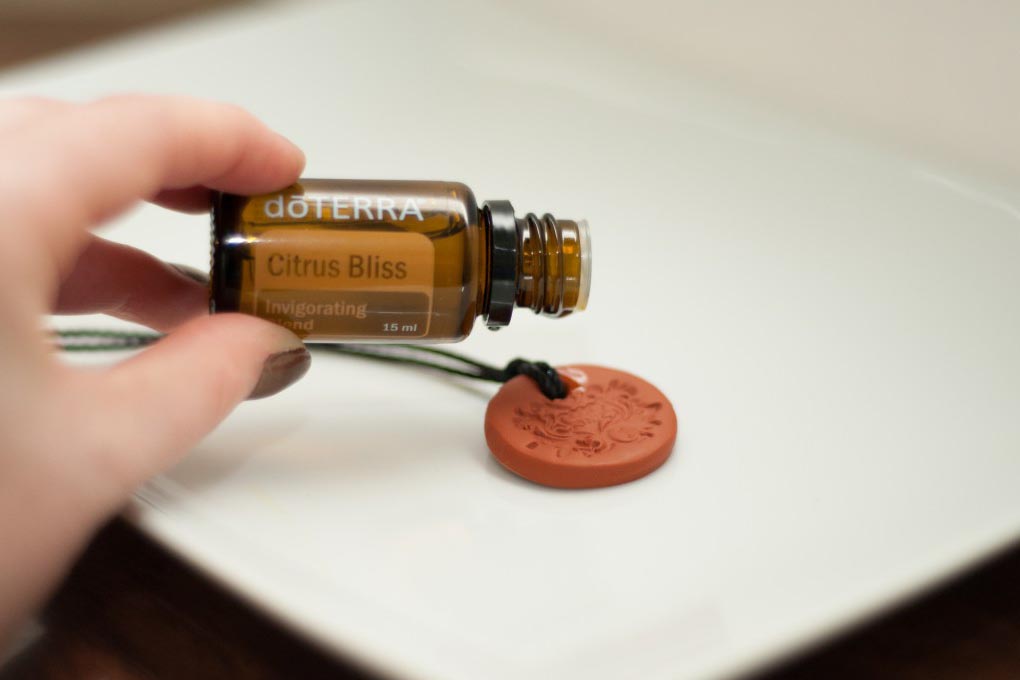 Специфики использования аромамедальонов